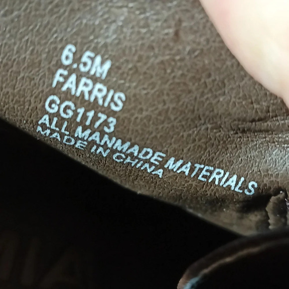 Mia Farris chocolate zip bootie with decorative buckle 2" heel 6.5 - Picture 7 of 9